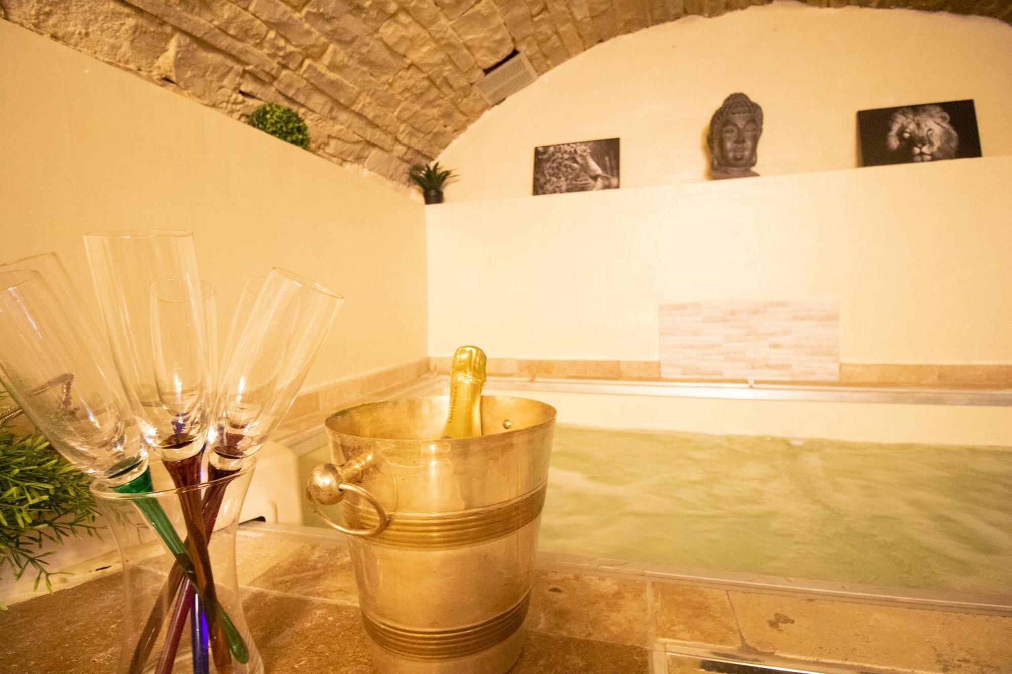 Suite Lovespa Coligny Екстер'єр фото